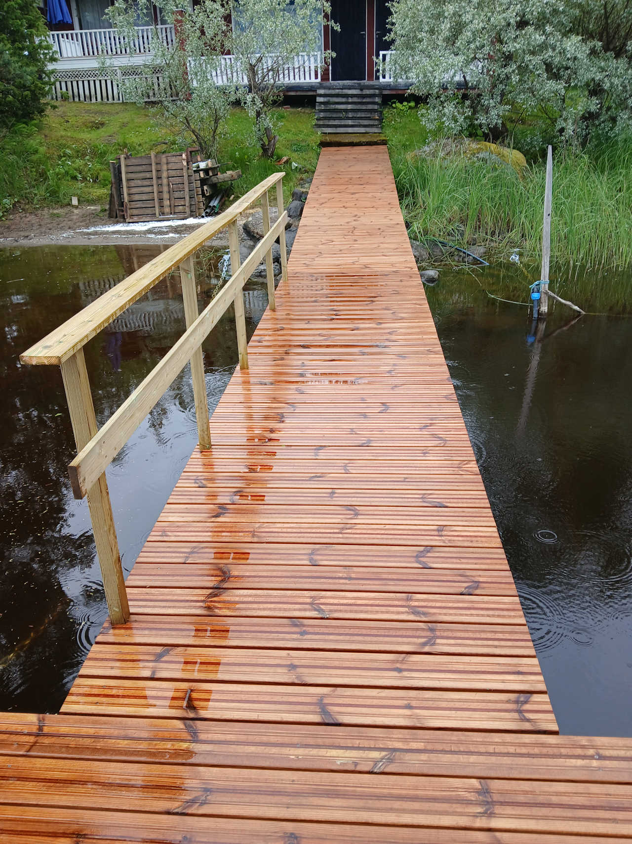 Uusi laituri laiturilta Uusi laituri laiturilta